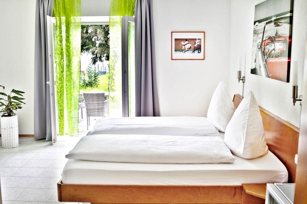 Kampfelbach Hotel Pension Kaempfelbach מראה חיצוני תמונה